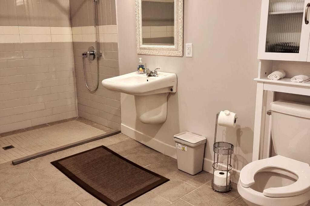 Cozy Spacious 1-Bdr Studio #8. Free Parking Гатіно Екстер'єр фото